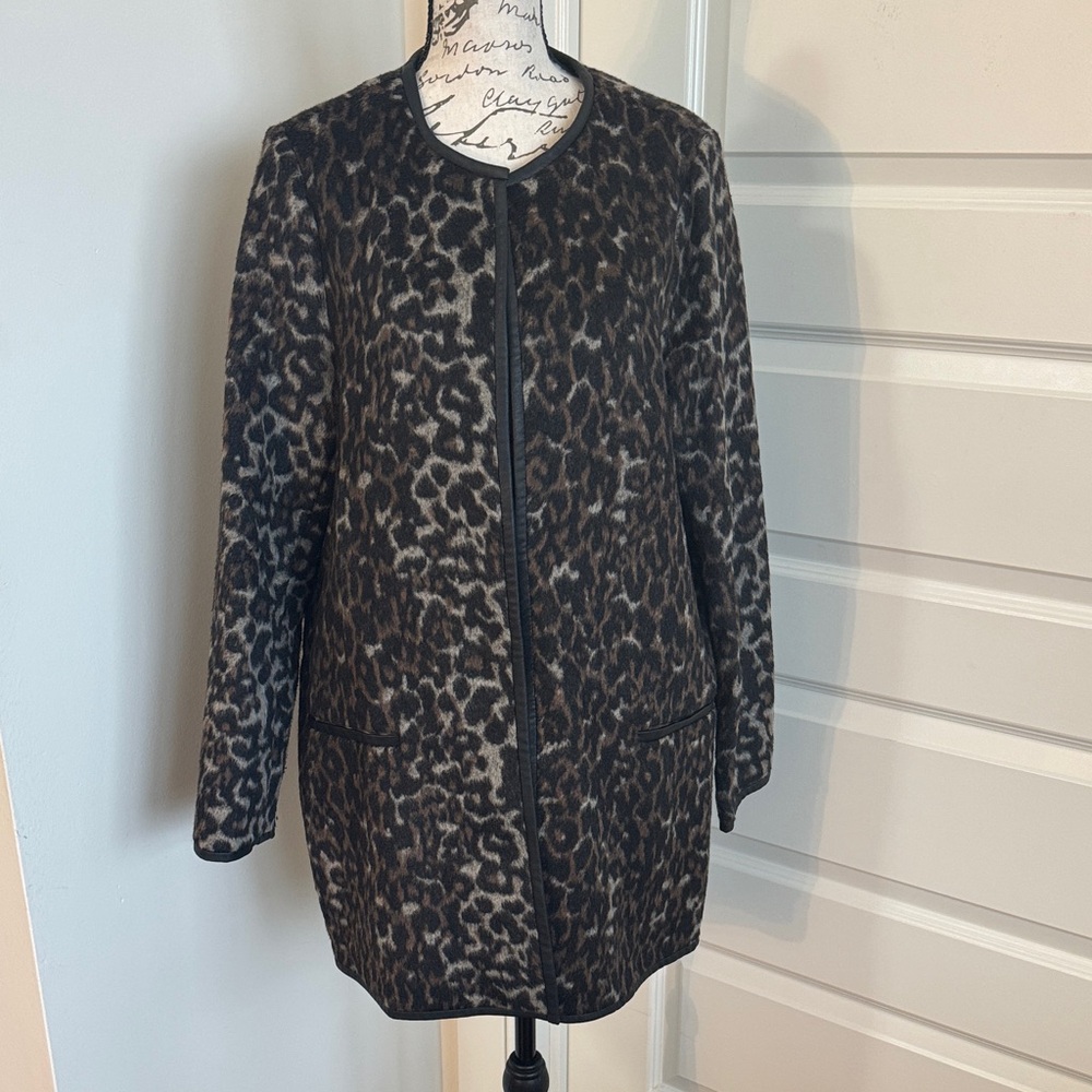 Old Navy Black and Brown Leopard Cape